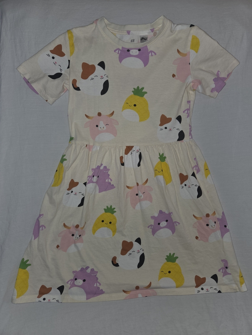 H&M Squishmallow Short Sleeve Cream Dress 8/10
